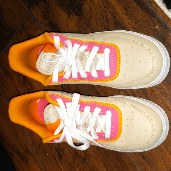 Women's Air Force 1 Low - Picture 3 of 8